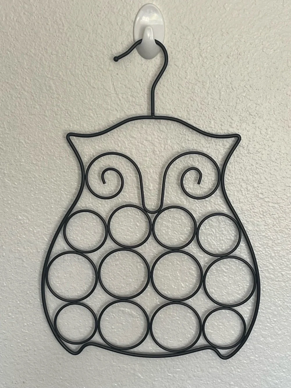 Brown  Owl  Metal Ring Hanger Scarf-Belt Holder Organizer